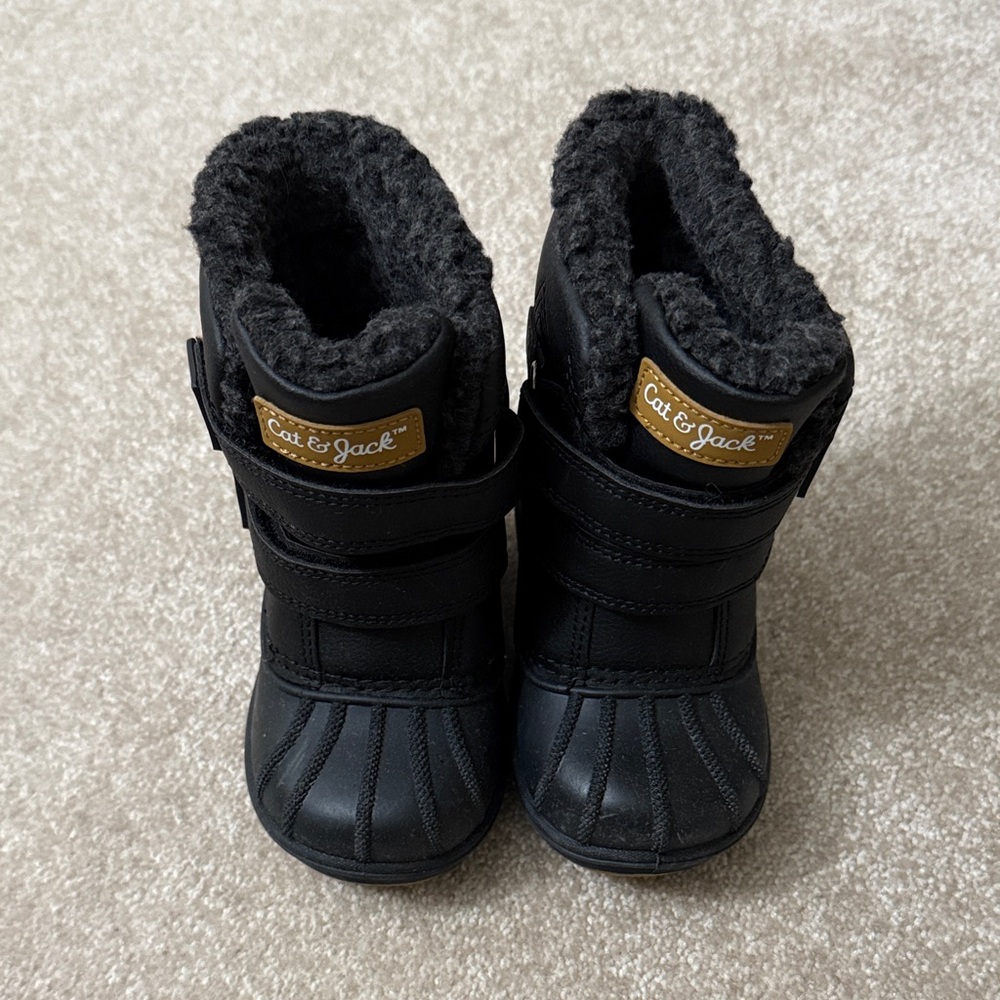 Cat & Jack Black Fleece-Lined Snow Boots